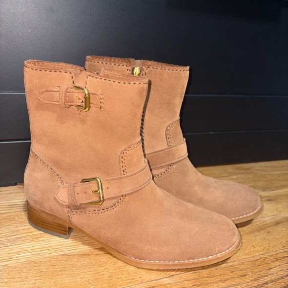 Coach WOMENS Boots - Picture 1 of 6